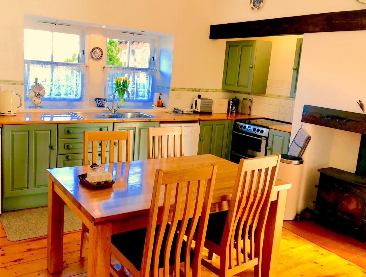 The Steadings Cottage Chesters  ภายนอก รูปภาพ